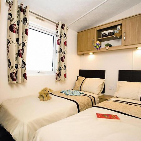 Lakeside Holiday Park Hotel Burnham-on-Sea Exterior photo