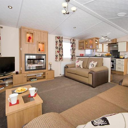 Lakeside Holiday Park Hotel Burnham-on-Sea Exterior photo